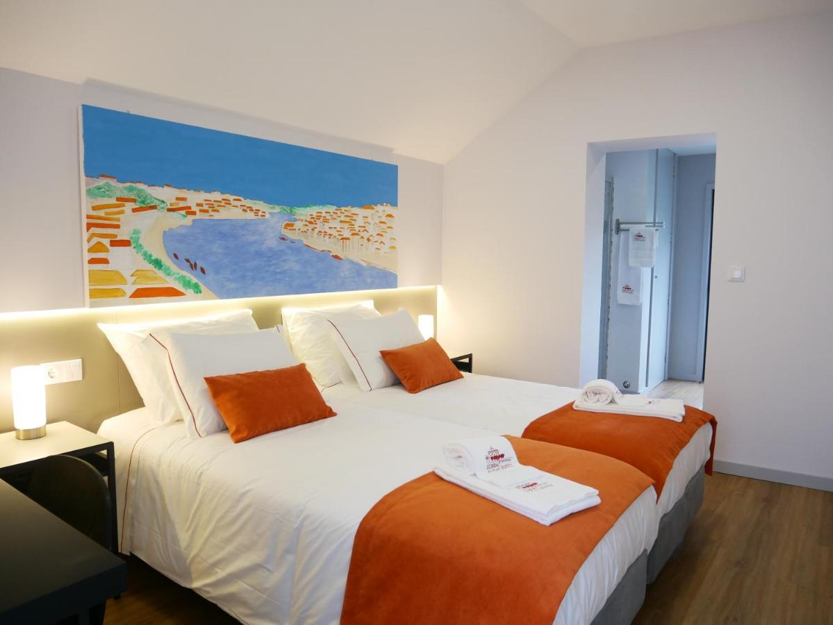 فيلا نوفا دي غايا Serra Do Pilar Porto Suites المظهر الخارجي الصورة